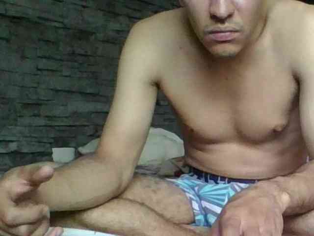 Sexylatin64