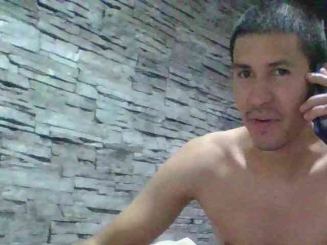 Sexylatin64