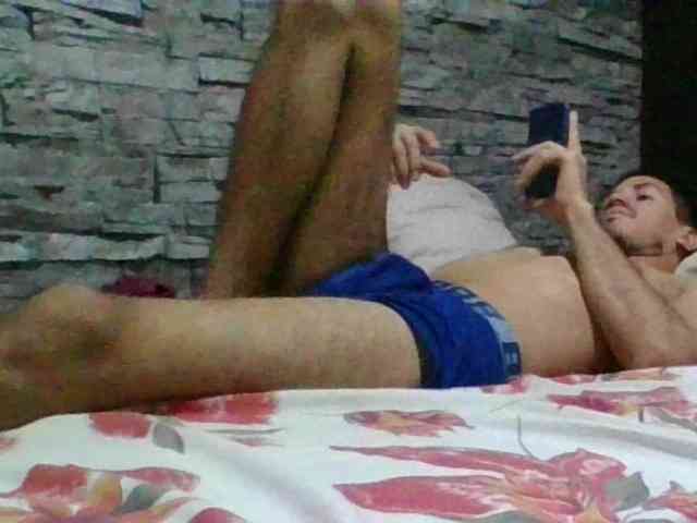 Sexylatin64