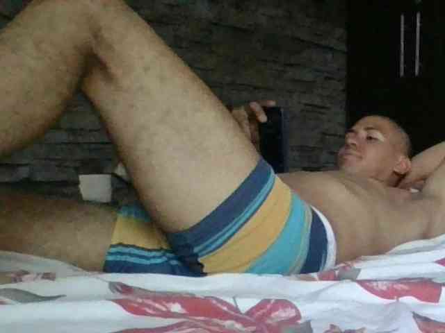 Sexylatin64