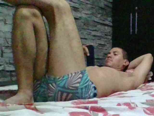 Sexylatin64