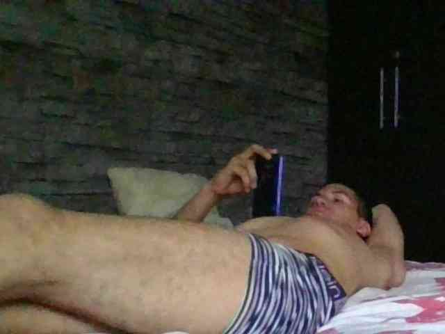 Sexylatin64