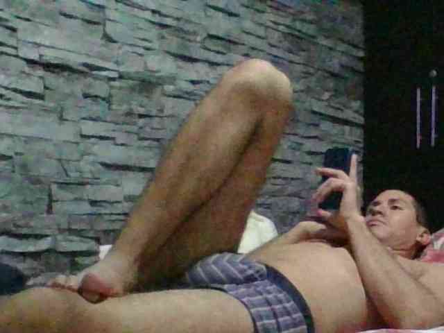Sexylatin64