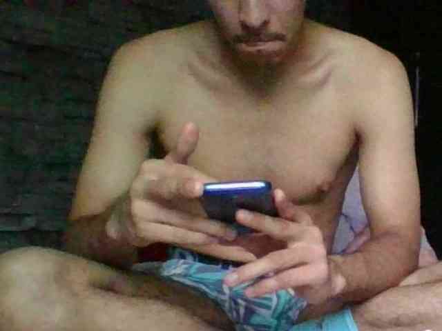 Sexylatin64