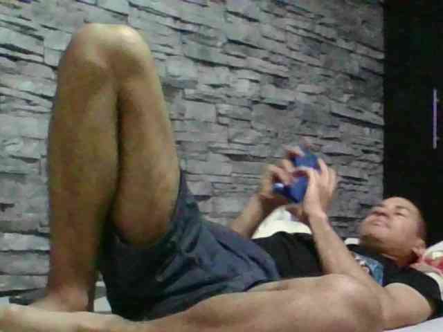 Sexylatin64