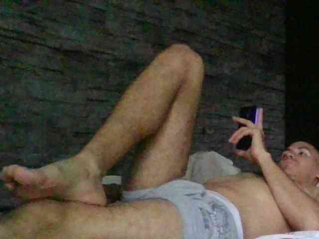 Sexylatin64
