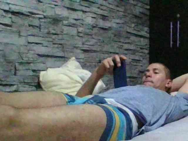 Sexylatin64