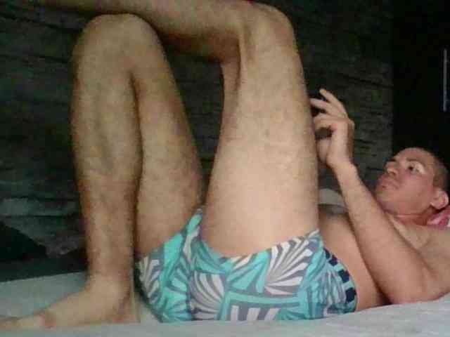 Sexylatin64