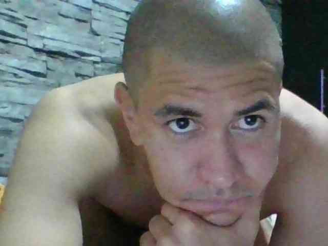 Sexylatin64