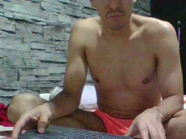 Sexylatin64