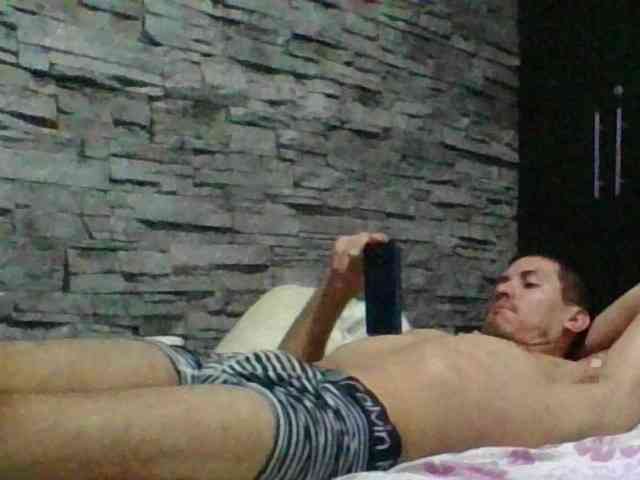 Sexylatin64