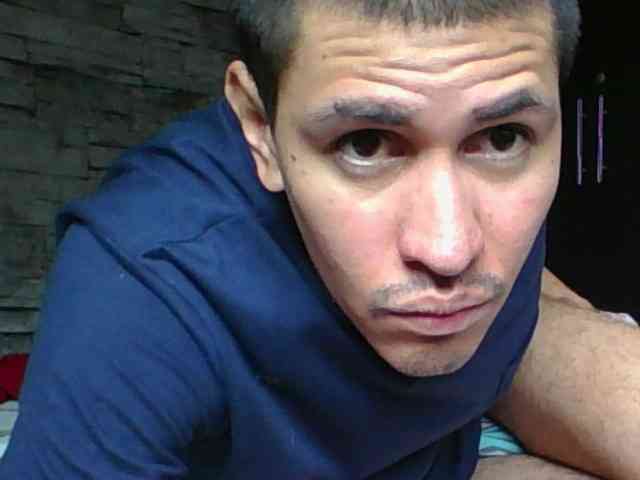 Sexylatin64