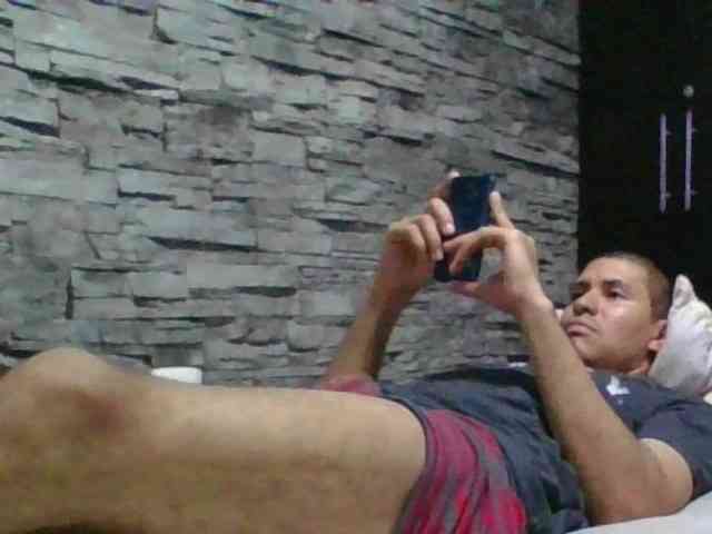 Sexylatin64