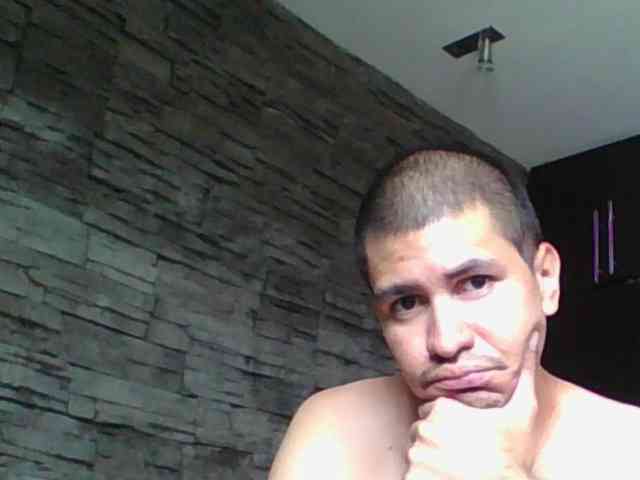 Sexylatin64