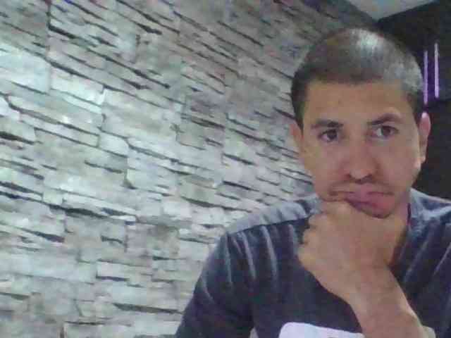 Sexylatin64