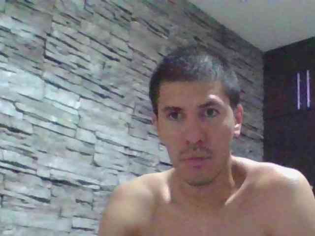 Sexylatin64