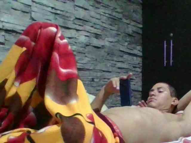 Sexylatin64