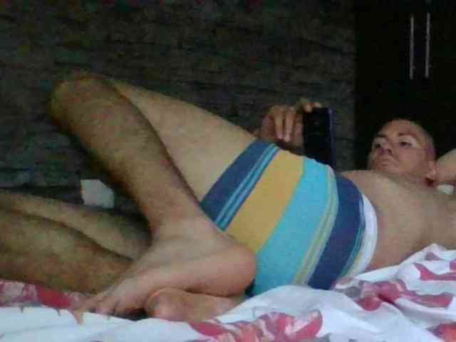 Sexylatin64
