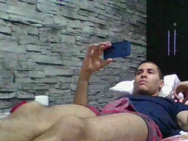 Sexylatin64