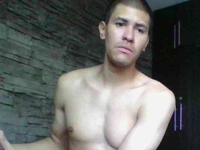 Sexylatin64