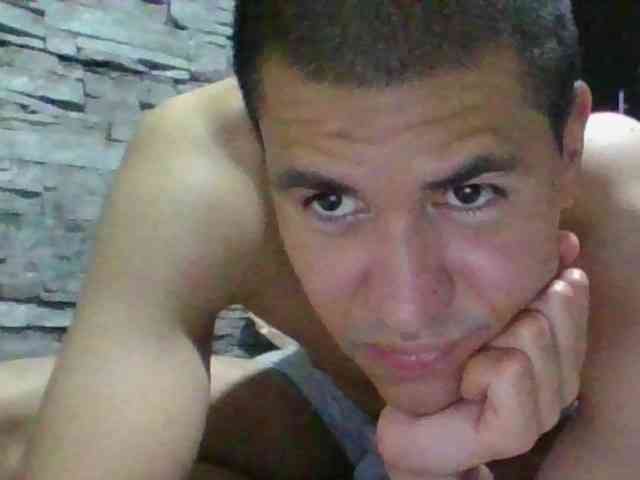 Sexylatin64