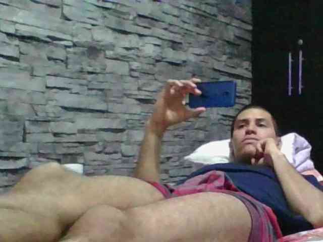 Sexylatin64