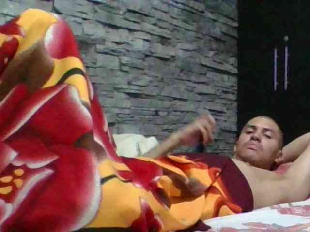 Sexylatin64