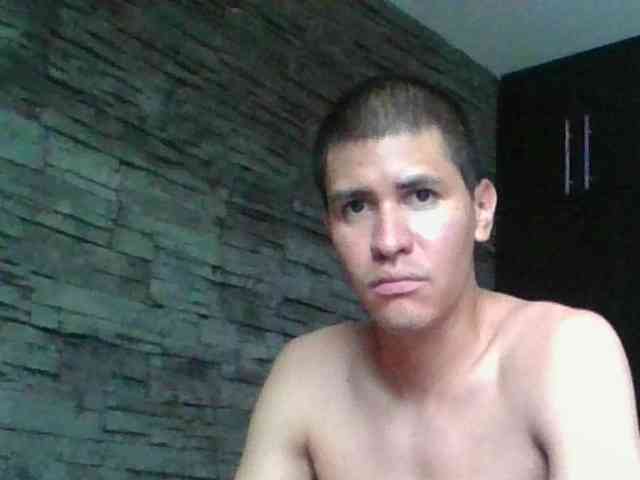 Sexylatin64