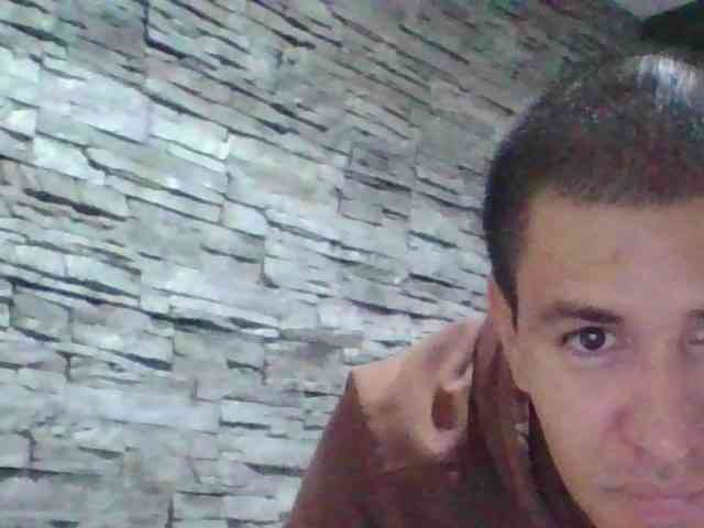 Sexylatin64
