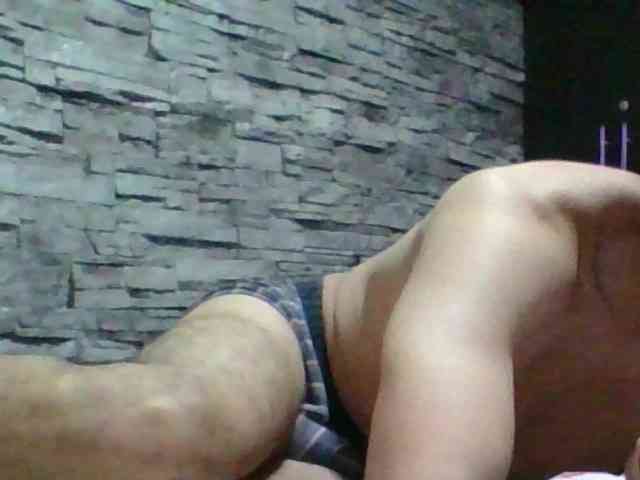 Sexylatin64