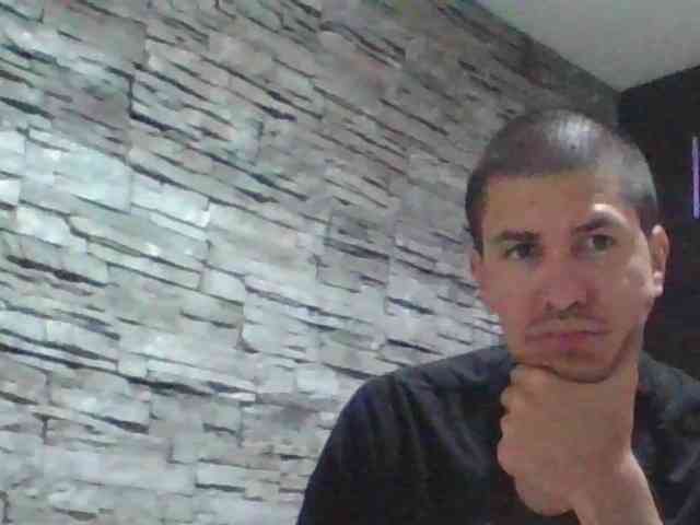 Sexylatin64