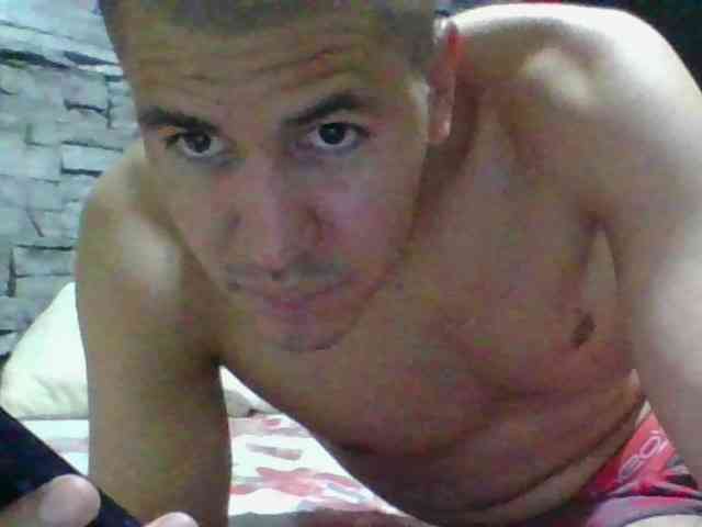 Sexylatin64