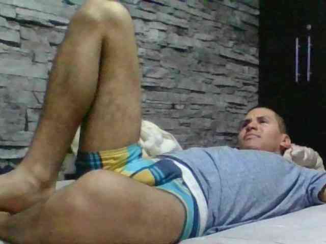 Sexylatin64