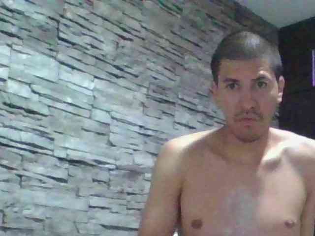 Sexylatin64