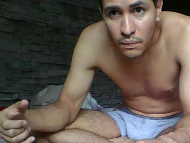 Sexylatin64
