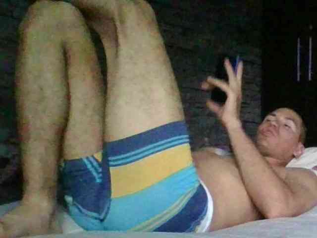 Sexylatin64