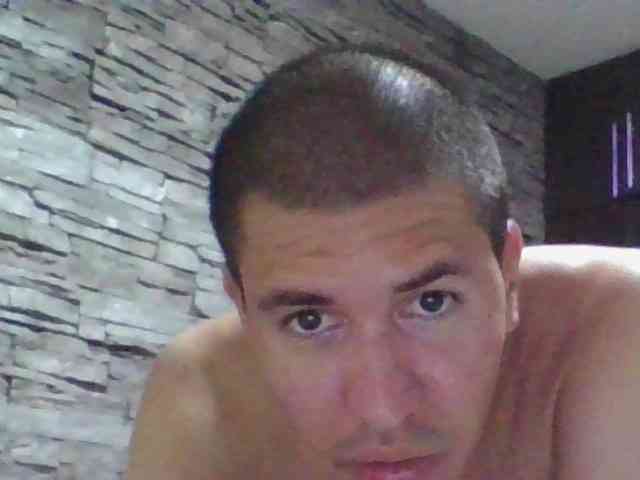 Sexylatin64