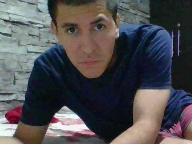 Sexylatin64