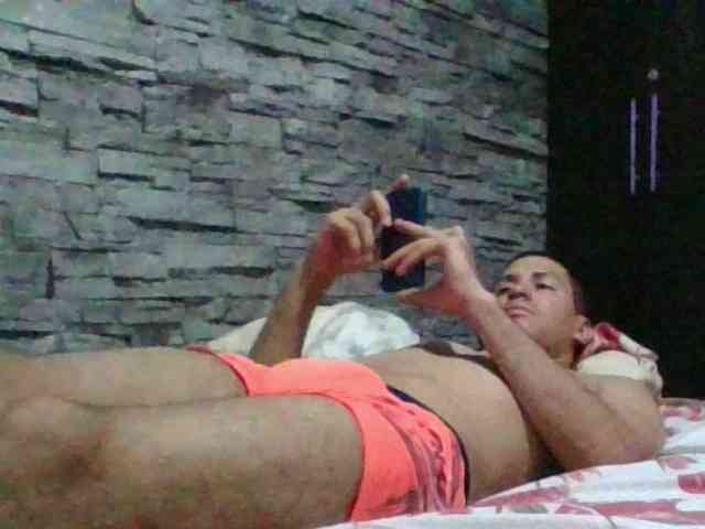 Sexylatin64