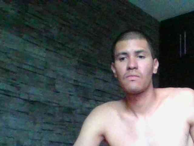 Sexylatin64