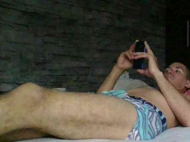 Sexylatin64