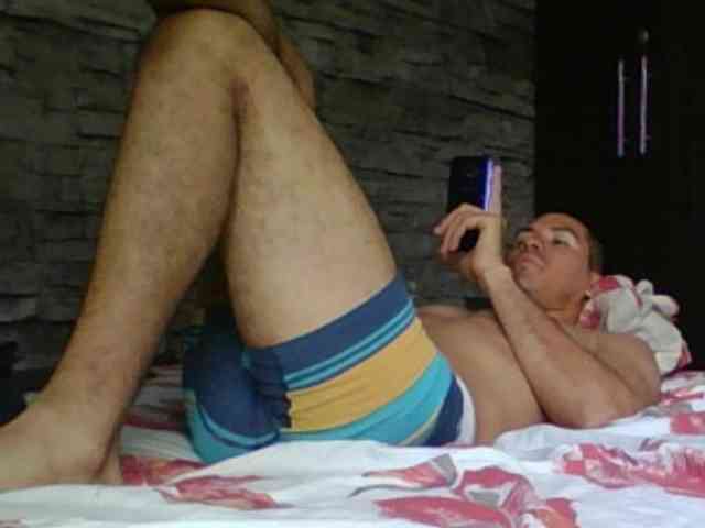 Sexylatin64