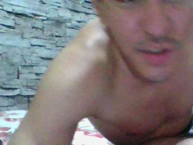 Sexylatin64