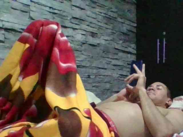 Sexylatin64