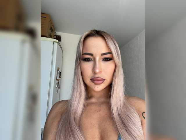 -Costa-rica-'s BongaCams show and profile