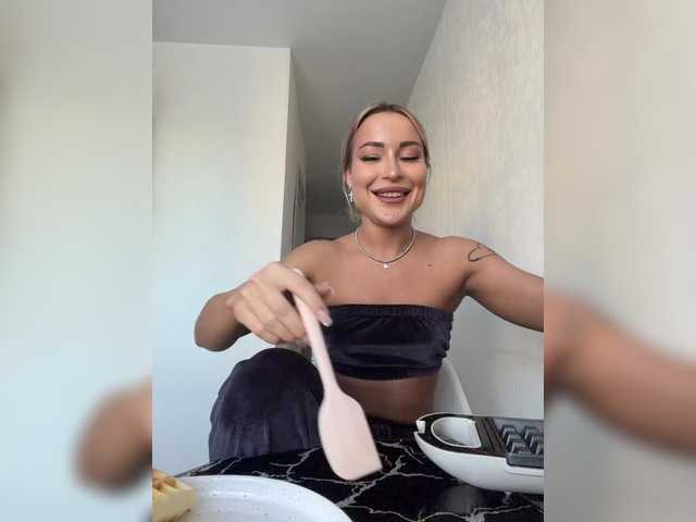 -Costa-rica-'s BongaCams show and profile