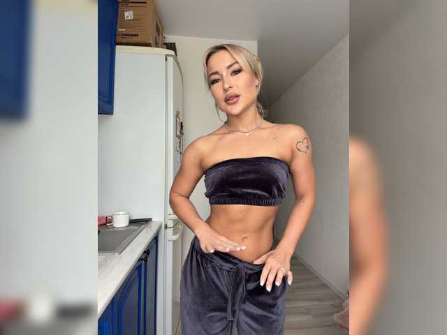 -Costa-rica-'s BongaCams show and profile