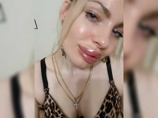 the best of Djesikaa