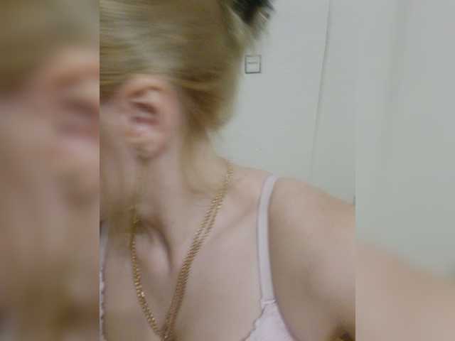 Djesikaa live cam