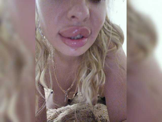djesikaa cam belle